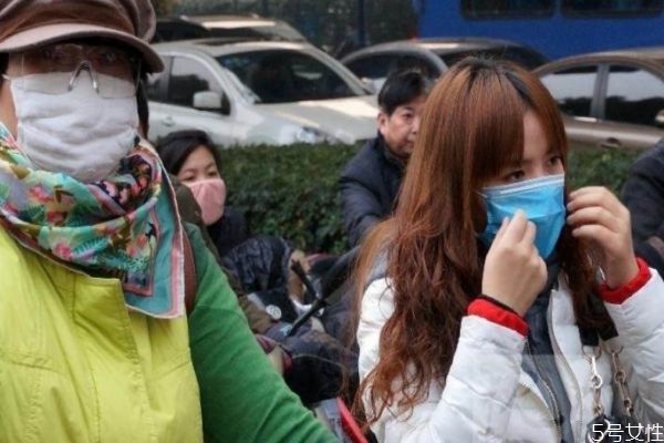 戴两个一次性口罩有用吗,一次能不能带两个口罩