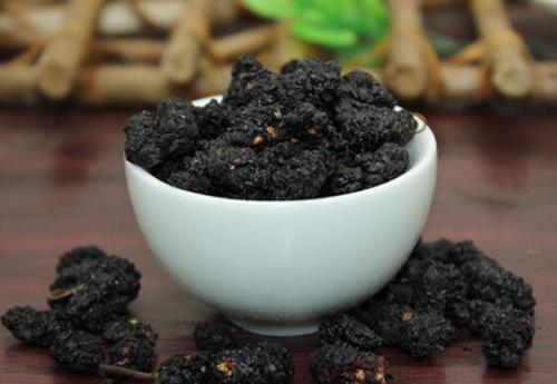 桑葚子的药用价值,桑葚子的药用价值是什么