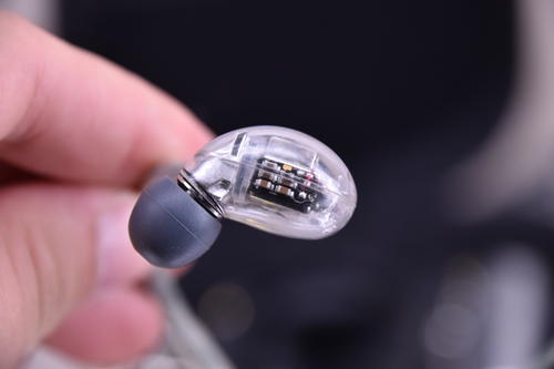 舒尔se846同级别耳机,舒尔846耳机怎么样