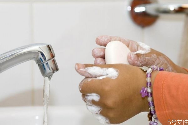 洗手可以洗掉多少细菌 实验,洗手能洗掉多少细菌