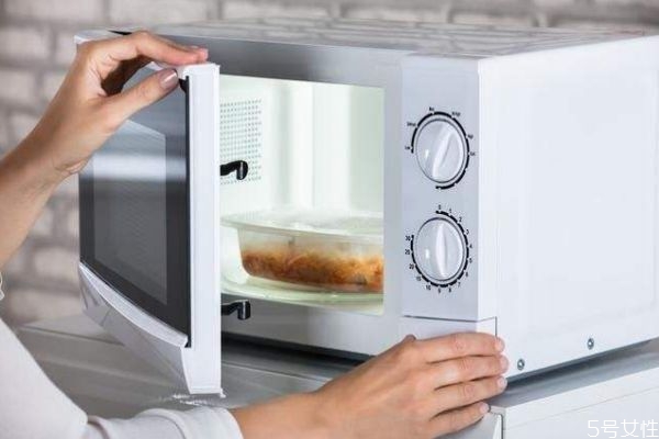 微波炉味道怎么去除,微波炉臭味怎么去除