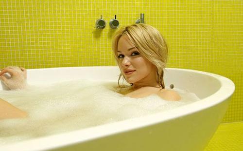 夏天可以天天泡澡吗?能去湿气吗,夏天可以天天泡澡吗?