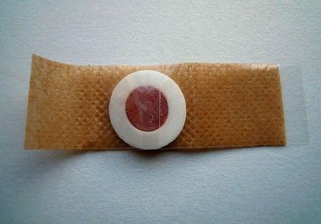 贴鸡眼膏为什么特别疼,鸡眼膏贴上疼正常吗