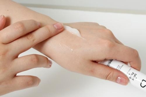 肌肉肿胀热敷还是冷敷,肌肉酸痛是冷敷还是热敷