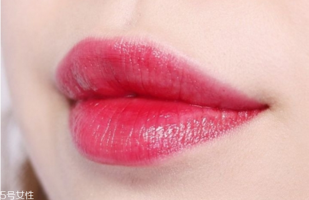 眼膜和面膜一起敷吗(眼膜能跟面膜一起敷吗)