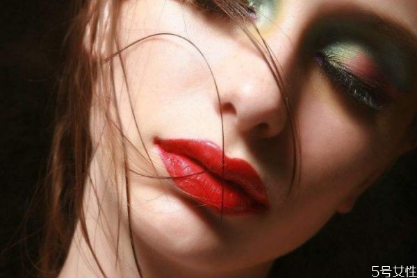 如何预防唇炎,唇炎预防和治疗方法 如何预防唇炎,唇炎预防和治疗方法