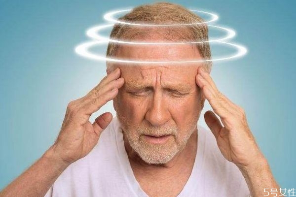 脑萎缩是什么造成的,脑萎缩是什么原因形成的