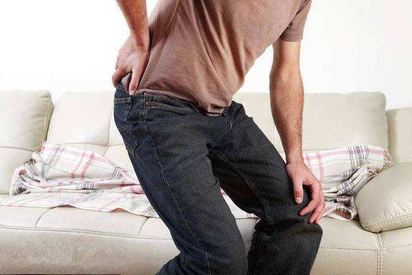 男性输尿管结石有什么症状表现,输尿管结石是什么症状