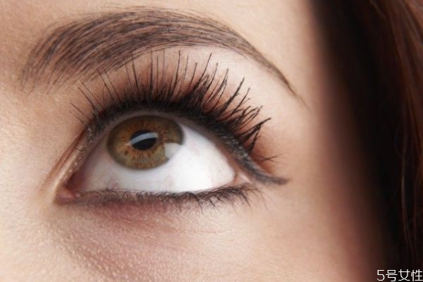 一根眼睫毛倒长怎么处理,眼睛倒睫毛怎么办