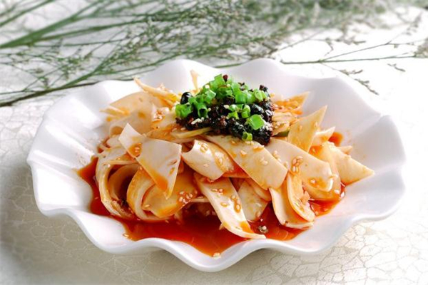 黄喉可以吃吗,黄喉什么人不能吃