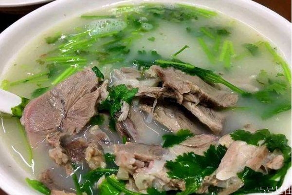 羊肉汤有啥营养价值,羊肉汤的营养