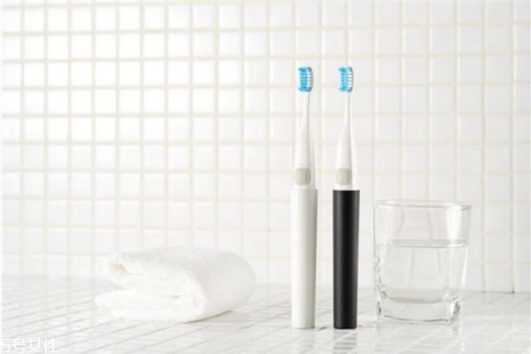 小孩电动牙刷几岁可以用,多少岁儿童可以用电动牙刷