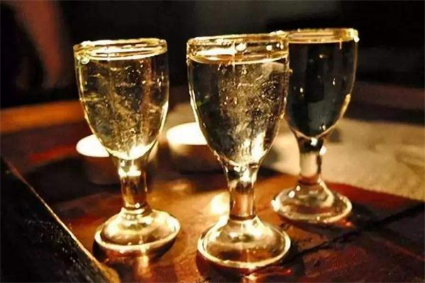 喝酒后关节痛什么原因,喝完酒后关节疼痛是什么原因