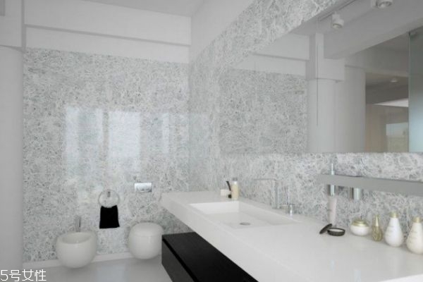 卫生间风水禁忌和破解,卫生间对大门怎么化解风水