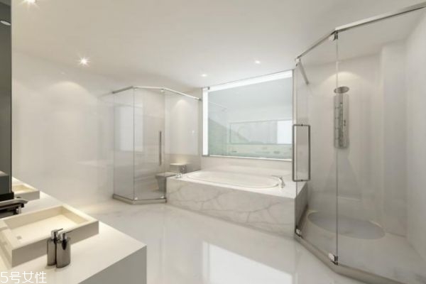 卫生间单独装修,2021卫生间装修流行风格