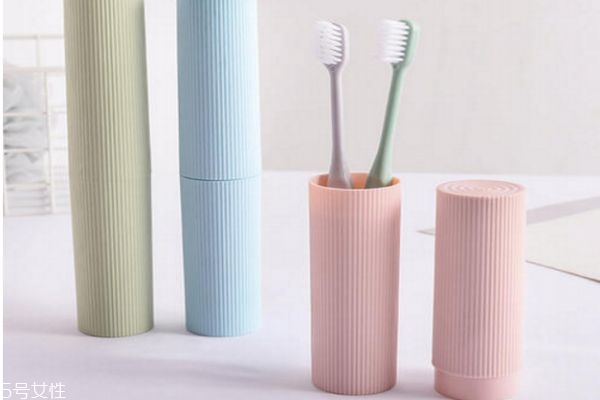 不小心把牙刷冲进马桶怎么办,牙刷冲进马桶了怎么办 不小心把牙刷冲进马桶怎么办,牙刷冲进马桶了怎么办