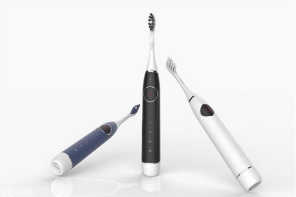 电动牙刷怎么用?几步教你正确用法,电动牙刷怎么用