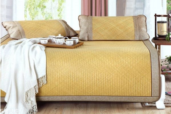 冬天可以睡凉席吗,新生儿能睡凉席吗 冬天可以睡凉席吗,新生儿能睡凉席吗