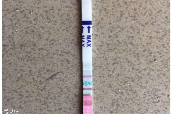 排卵试纸怎么样算强阳,排卵试纸强阳怎么看