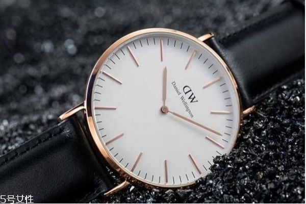 男朋友生日适合送什么礼物,送男朋友什么生日礼物好,有意义的