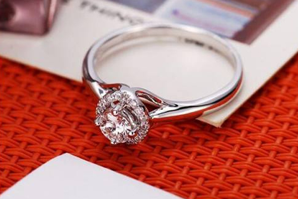 戴戒指每个手指的意义,戒指左手无名指 戴戒指每个手指的意义,戒指左手无名指