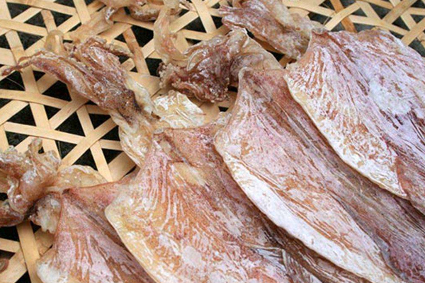 如何挑选好的鱿鱼干,干鱿鱼如何挑选