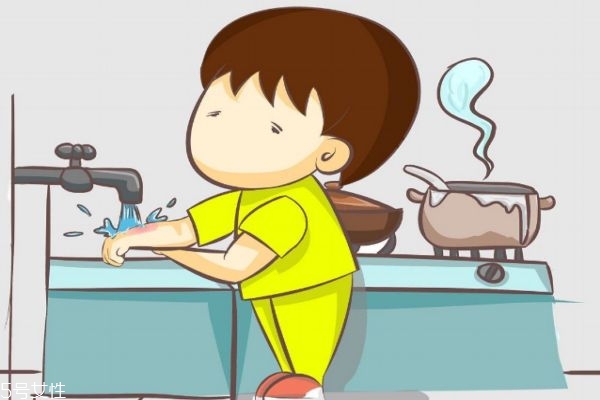 口腔烫伤怎么处理方法,口腔烫伤怎么办