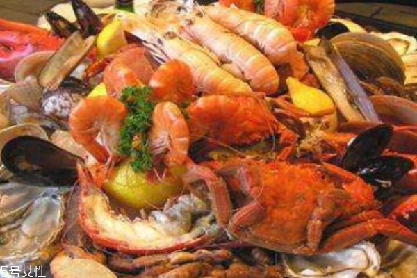 激素脸能吃海鲜吗,激素脸能吃海鲜吗 尽量避免发物