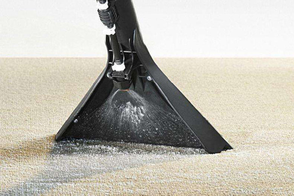 大块地毯怎样清洗,家里的大地毯怎么清洗谁知道?