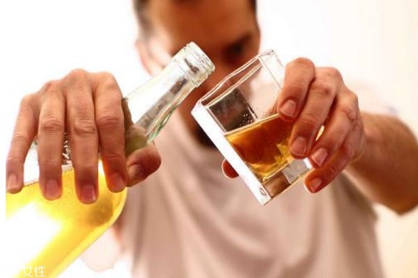 喝酒上脸的人酒量好吗?,喝酒上脸的人酒量好吗 知乎