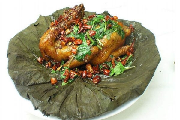 荷叶鸡和叫花鸡的区别,荷叶叫花鸡