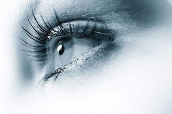 麦粒肿可以自己挑破吗,麦粒肿能自己挑破吗