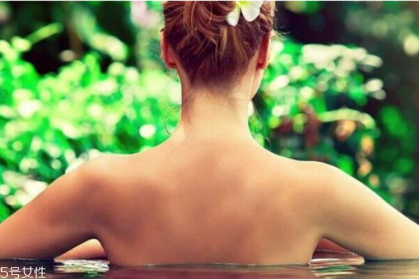 温泉的好处温泉有什么功效,附近哪有泡温泉的地方 温泉的好处温泉有什么功效,附近哪有泡温泉的地方