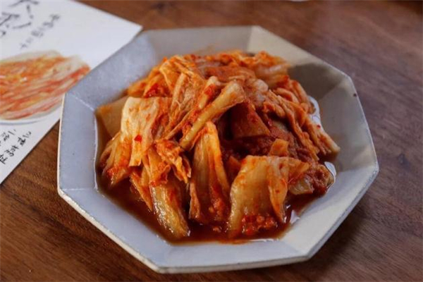 泡菜一天吃多少合适,泡菜多少天吃最好