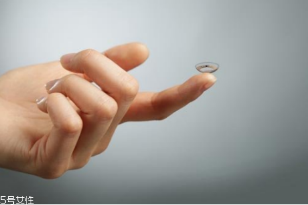 长了麦粒肿可以戴隐形眼镜吗,轻微麦粒肿可以戴隐形眼镜吗 长了麦粒肿可以戴隐形眼镜吗,轻微麦粒肿可以戴隐形眼镜吗