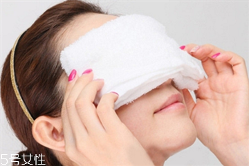 眼肿了用冷敷好还是热敷好,眼睛肿了怎么能消肿 眼肿了用冷敷好还是热敷好,眼睛肿了怎么能消肿