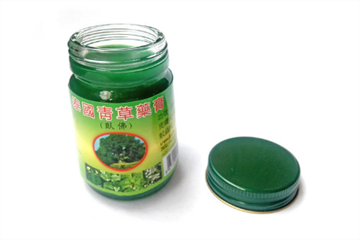 哺乳期可以用青草膏吗?,哺乳期能用青草膏吗