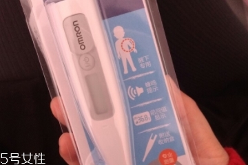 欧姆龙电子体温计怎么换电池,欧姆龙温度计怎么换电池