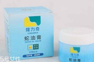 蛇油膏能治冻疮吗,蛇油冻疮膏可以治冻疮吗