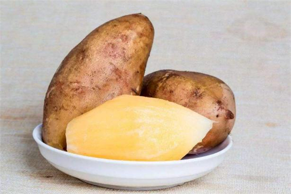 雪莲果生吃还是熟吃好呢,雪莲果吃生的好还是吃熟的好