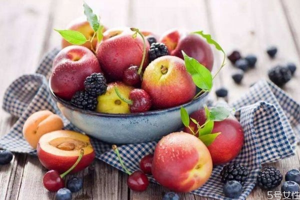 秋天不能吃什么水果,秋季可以吃的水果有哪些