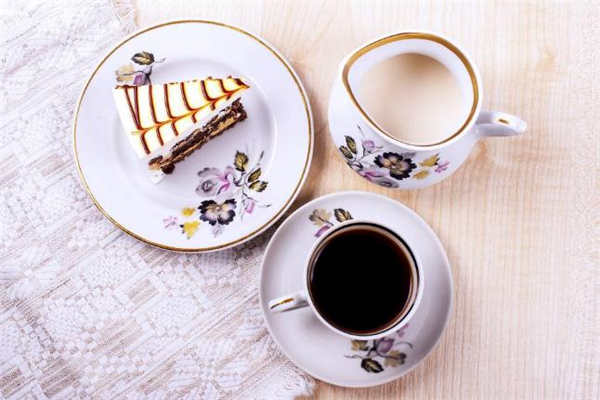 喝咖啡有什么好处?有什么坏处?,每天饮用多少咖啡合适