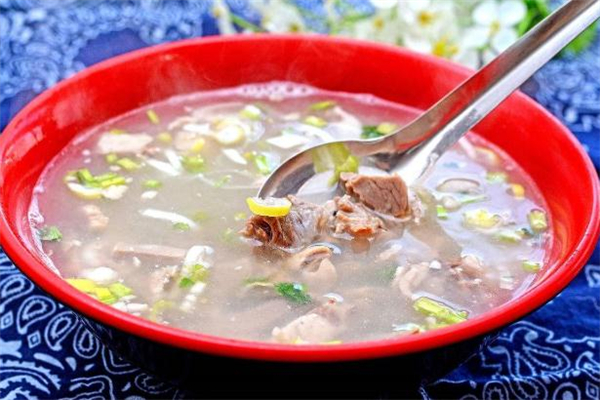 煮牛肉汤用热水还是凉水,牛肉炖汤是用冷水还是用开水好 煮牛肉汤用热水还是凉水,牛肉炖汤是用冷水还是用开水好