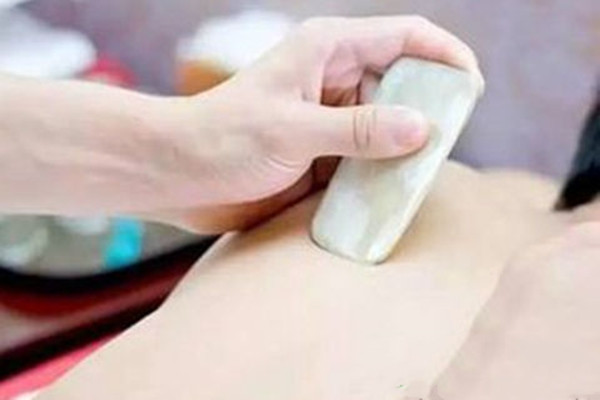 如何炖整鸡好吃又简单,整只鸡煲汤的做法窍门