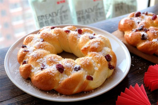 全麦面包发霉了还能吃吗,面包发霉了还能吃吗?