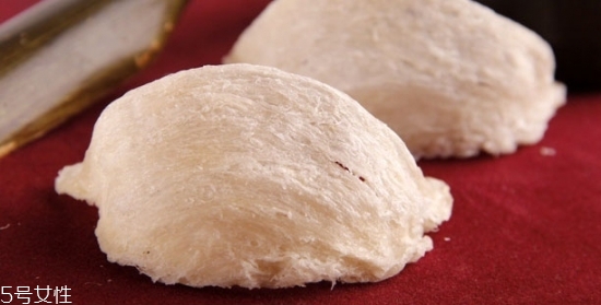 燕窝的真假辨别,如何辨别真的燕窝