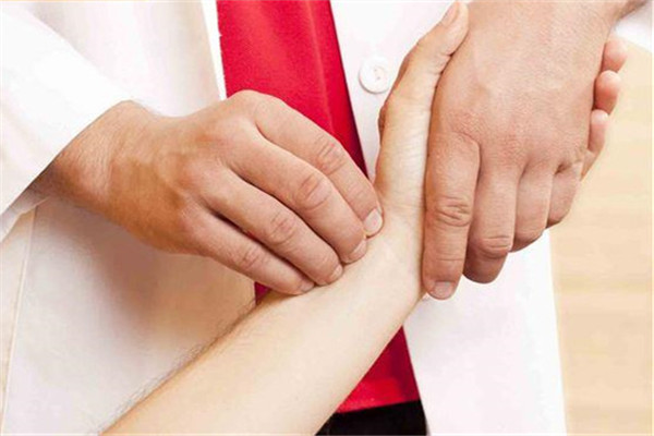 中医论癌症的本质,癌症病人是阴虚还是阳虚 中医论癌症的本质,癌症病人是阴虚还是阳虚