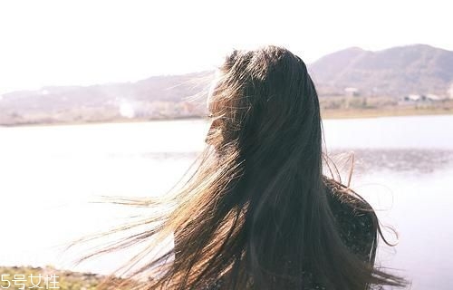 输卵管不通会出现什么症状,什么情况会造成输卵管不通