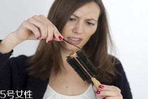 女人老是脱发什么原因,女性脱发的主要原因