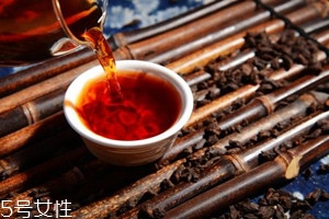 普洱茶的营养价值及功效,普洱茶有什么营养和功效 普洱茶的营养价值及功效,普洱茶有什么营养和功效